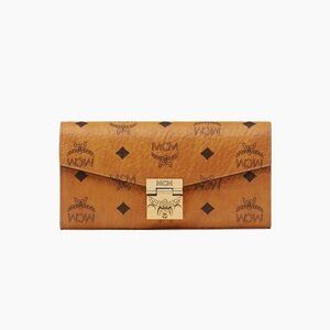 MCM Patricia Visetos two folded wallet on chain
